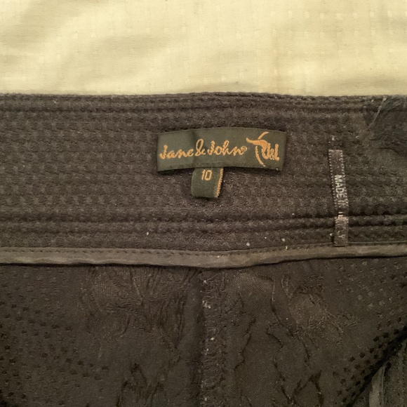 Black dress pants size 10 - Picture 4 of 7